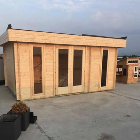 CASETTA LEGNO GIARDINO FORTEDEIMARMI 4.jpg casette in legno, casette da giardino