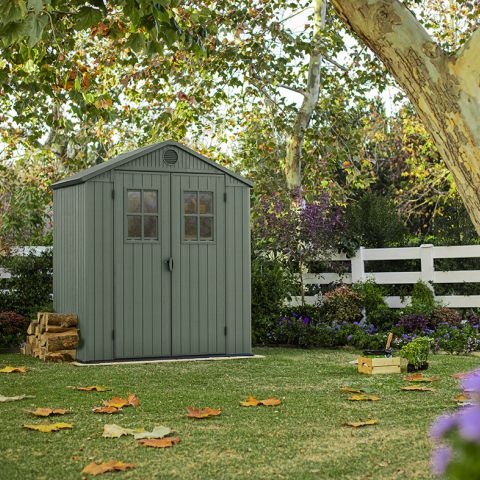 KETER DARWIN 6X4 VERDE FINESTRE 1.jpg casetta giardino resina pvc keter 6X4 verde con finestre